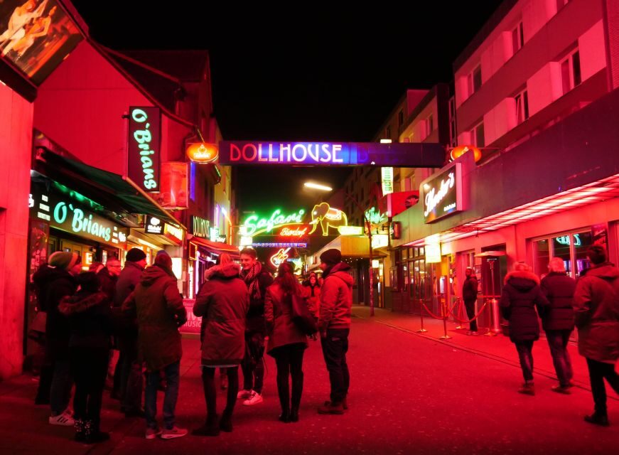 Hamburg: Reeperbahn Tour with English-Speaking Guide - Reeperbahn at night: why 2 hours works