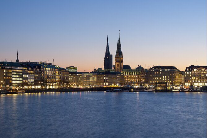 Hamburg Scavenger Hunt and Highlights Self Guided Audio Tour - The walking time that turns into a half-day