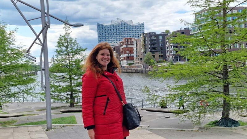Hamburg: Speicherstadt, HafenCity + Elbphilharmonie Tour - Baumwall and meeting at the right spot for the Elbphilharmonie finish