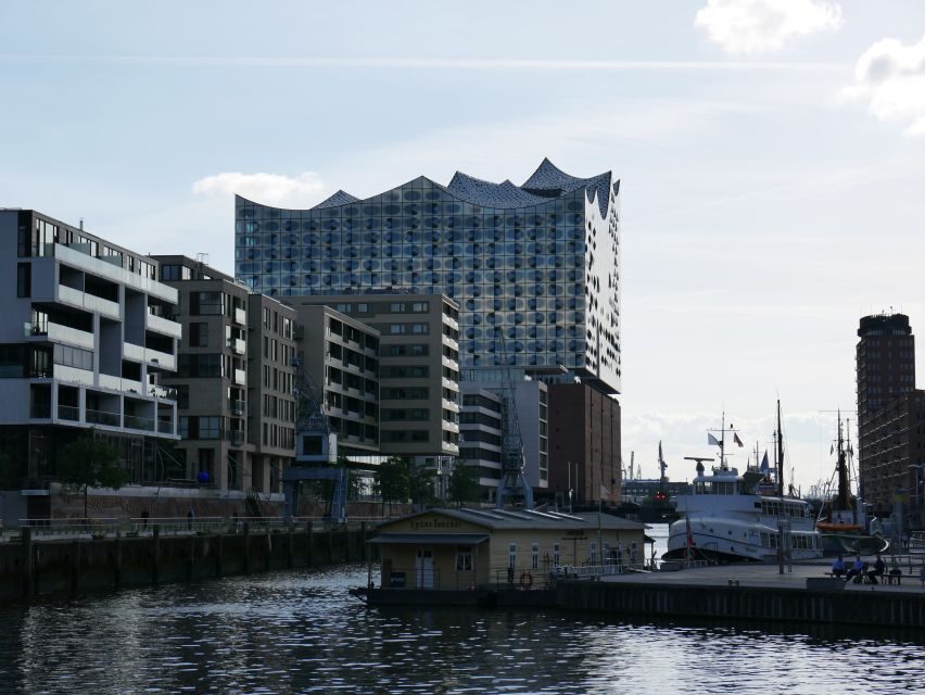 Hamburg: Speicherstadt & HafenCity Tour - Kibbelsteg to Genuss Speicher: trade facts you can picture