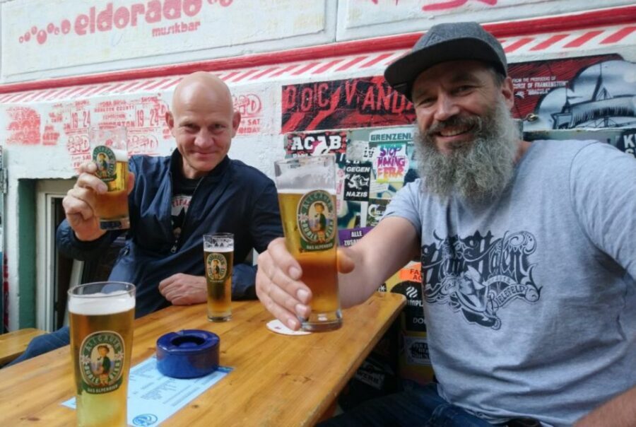 Hamburg: St. Pauli District and Beer Tour - ÜberQuell Brewery: craft beer with an industrial edge
