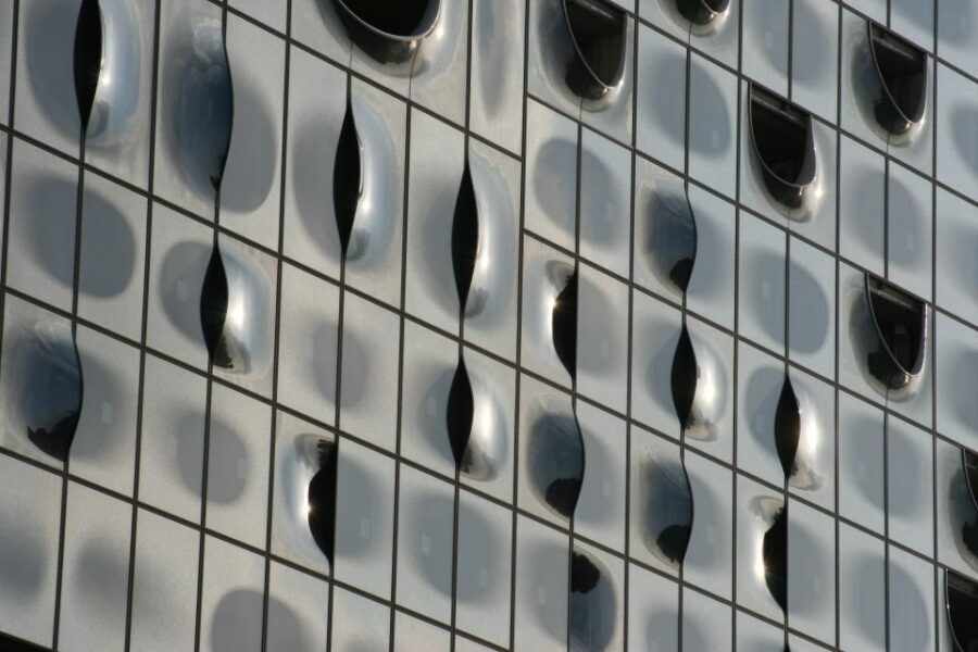 Hamburg: UNESCO-World Heritage Sites Tour - Hamburg’s UNESCO core in 2 hours: the value of a tight walking loop