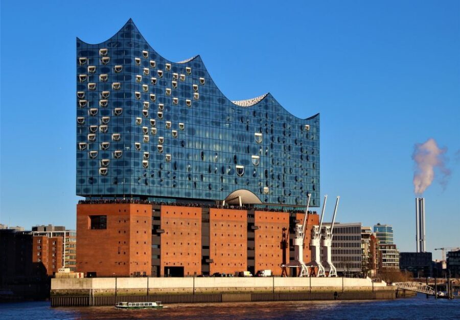 Hamburg: Walking Tour for School Groups - Altstadt Highlights: Kontorhäuser, City Hall, and the port’s connection