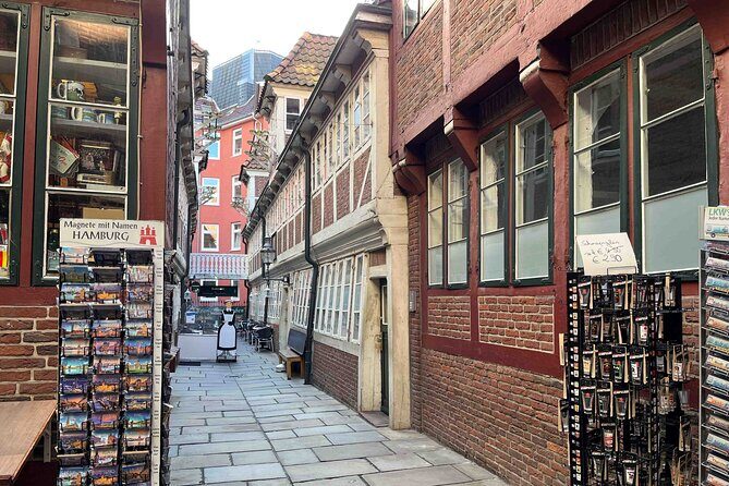 Hamburg's Historical Highlights: A Self-Guided Audio Tour - Stop-by-Stop: From Jungfernstieg to Alsterarkaden