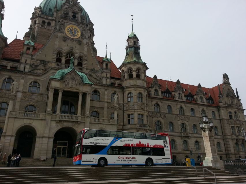Hannover: 24-Hour Hop-On Hop-Off Sightseeing Bus Ticket - Old Town Hall and New Town Hall Without Overplanning