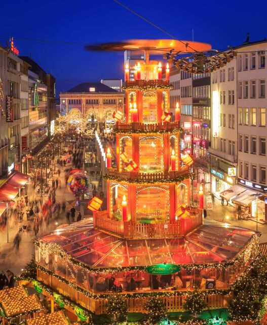 Hannover: Christmas Time Walking Tour - Hauptbahnhof and Kröpcke: where the holiday energy hits first