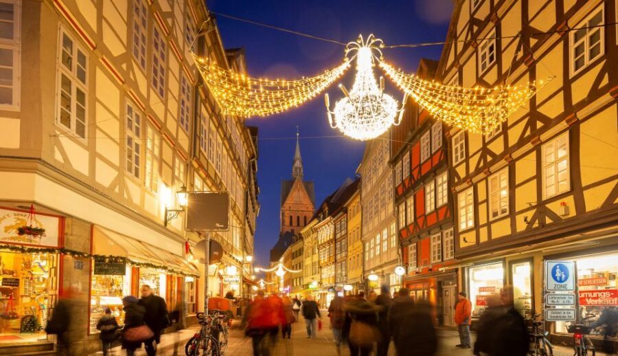 Hannover: Christmas Time Walking Tour - Holzmarkt finish: coffee tasting and the hot drink you’re really here for