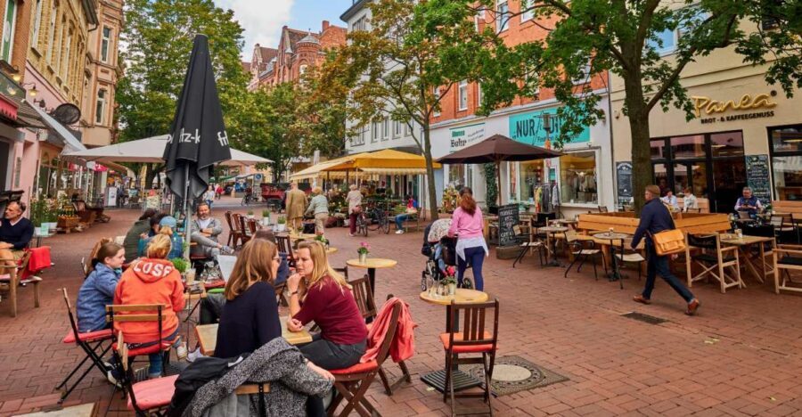 Hannover: Culinary walking tour district List/Oststadt - Meeting Point: Lister Platz to the Start of the Lister Scene