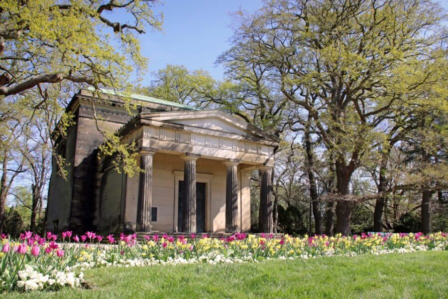Hannover: Guided tour of the Berggarten - Berggarten in Hannover: why this guided visit works