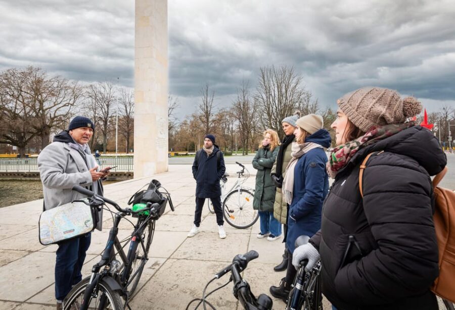 Hanover: Crime Tour by Bike - Two Routes Across Hanover: North–South vs East–West