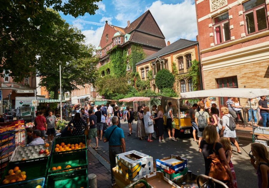 Hanover: Guided Walking Tour of the Linden-Limmer District - Faust Cultural Center: Werner & Ehlers Bed Factory to Concert Space