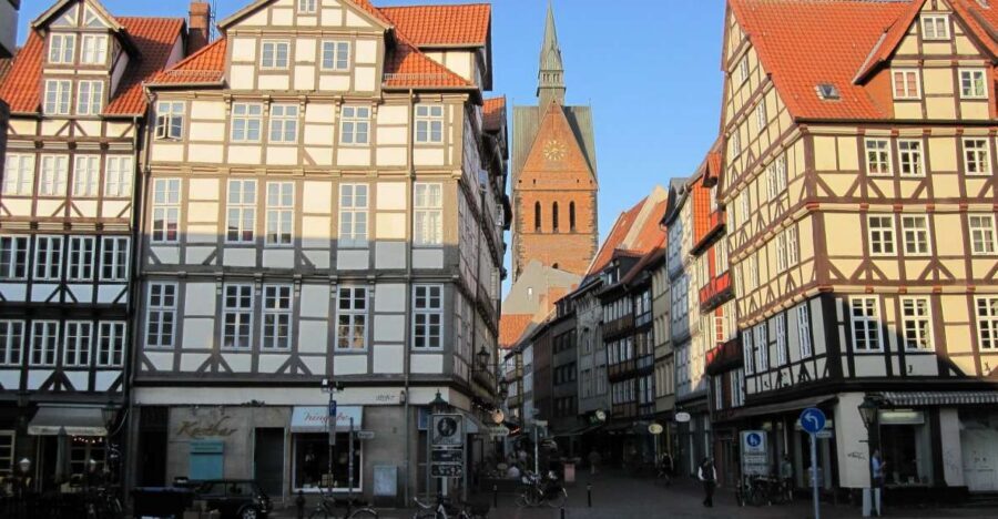 Hanover: Old Town Historical Walking Tour by Geo Epoche - Why This Hanover Walking Tour Feels Worth $29