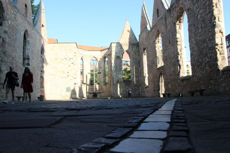 Hanover: Old Town Historical Walking Tour by Geo Epoche - Calenberger Neustadt and Neustädter Markt: 17th-Century Freedoms
