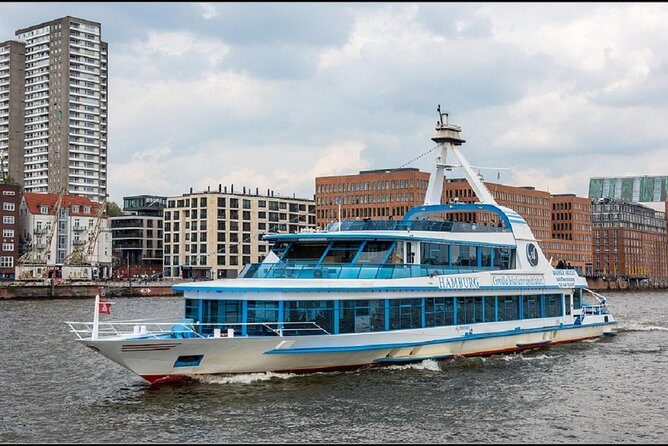 Harbor cruise on the beautiful Elbe - Price and value: is $29.96 worth it?