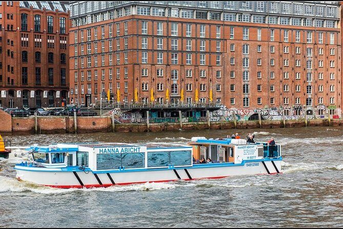 Harbor cruise on the beautiful Elbe - Who should book this Elbe harbor cruise?