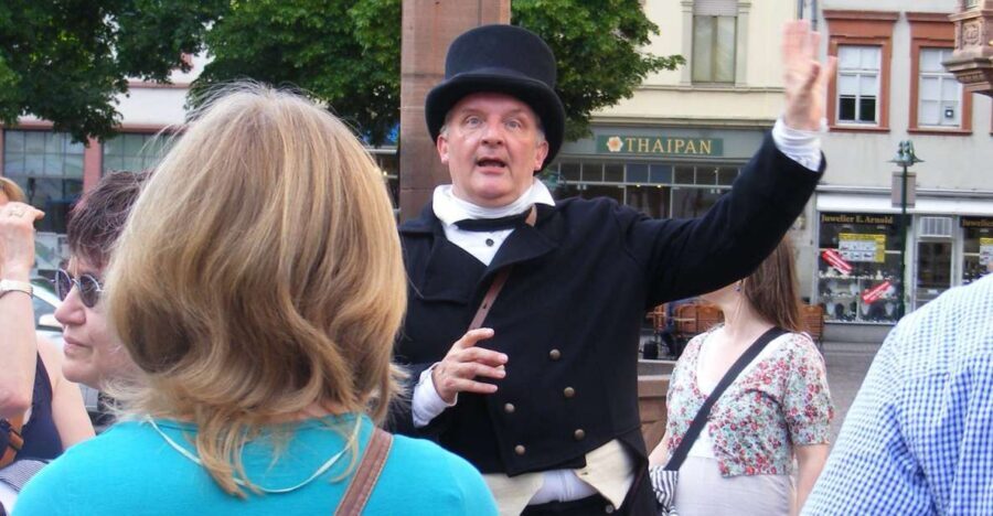 Heidelberg: 2-Hour Crime Tour with Costumed Guide - Town Hall and Market Square: the “public stage” of crime