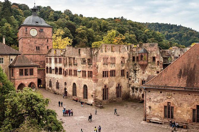 Heidelberg and Rhine Valley Day Trip With Wine Tasting and Dinner from Frankfurt - Heidelberg’s hilltop drama: Schloss Heidelberg and the Great Barrel