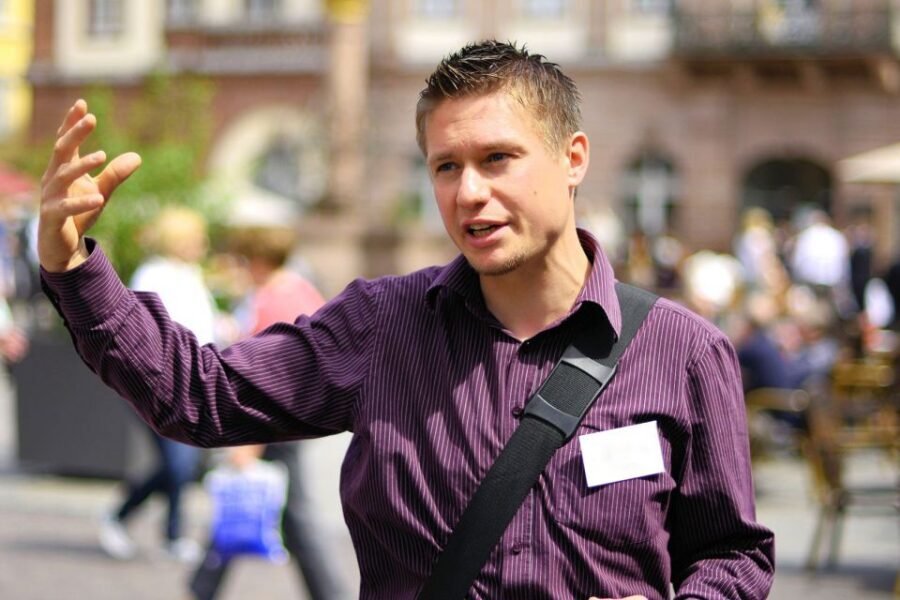 Heidelberg: Entertaining Guided Tour to Old Town Highlights - Price and value: what $16 buys you for 1.5 hours