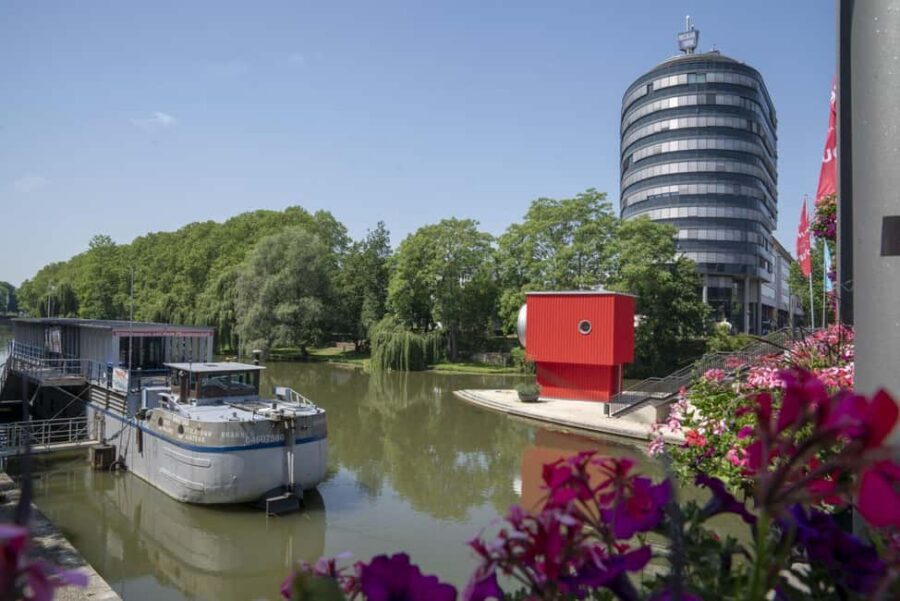 Heilbronn: Boat trip on the Neckar - Campus Park: greenery you can actually see from multiple angles