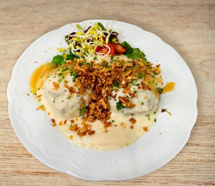 Historical tour of the old town including a Saxon dinner - Who should book this Dresden experience (and who might skip it)