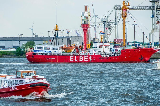 Hop-on hop-off on the water with the Maritime Circle Line in Hamburg - Entering Hamburg by Boat: Why This Route Works