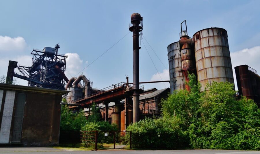 Hut tour Duisburg-Nord Landscape Park - Price and value: is $23 worth 105 minutes?