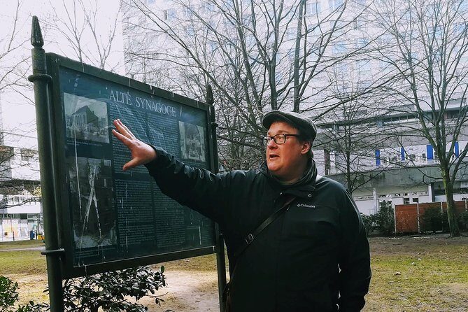 In Search of Jewish Berlin Walking Tour - Start at the New Synagogue (Centrum Judaicum) and understand 19th-century aims