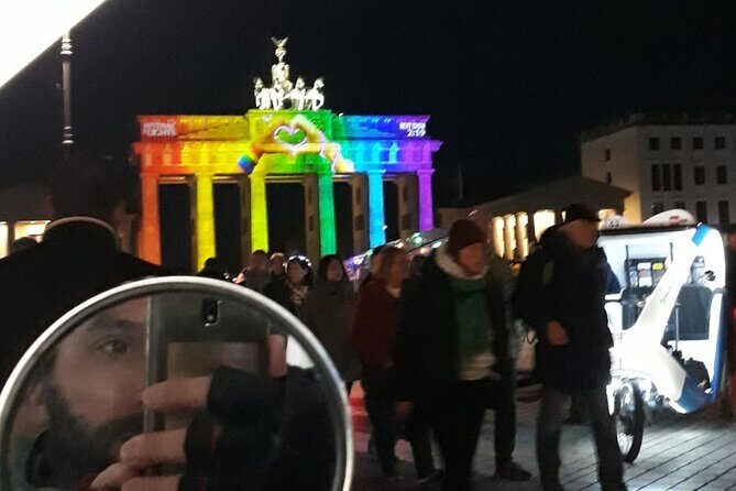 Individual City Tour - Rickshaw Sightseeing in Berlin - Tiergarten to the Victory Column and Bellevue Palace: green breaks with political landmarks