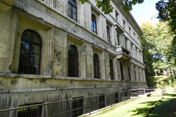Inside the Third Reich (Private Tour) - Meet Curt Milburn and Use the iPad Like a Time Machine