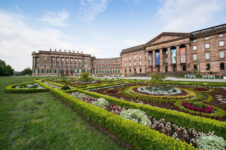 Kassel: Pure relaxation and world culture – guided tour of the Bergpark - Schloss Wilhelmshöhe to the park: what a 90-minute guided walk is really like
