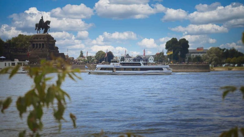 Koblenz: City & Sightseeing Boat tour on the Rhine - The Rhine route: Deutsche Eck to Stolzenfels and back