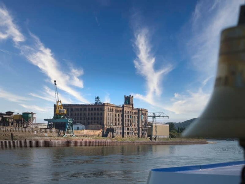 Koblenz: City & Sightseeing Boat tour on the Rhine - On-board experience: loudspeaker commentary and deck time