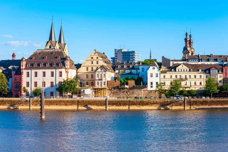 Koblenz: Express Walk with a Local - Schängel Fountain: A Recognizable Moment You Can Build On