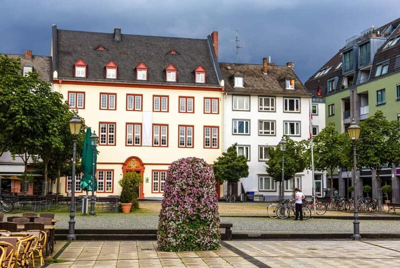 Koblenz: Express Walk with a Local - Where You Start: Palmpharma Pharmacy and the Quick Get-Oriented Moment