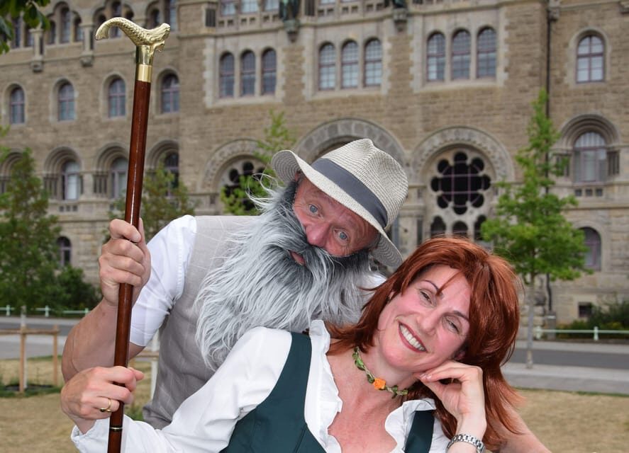 Koblenz: Guided tour Moselle kisses Rhine - Language and timing: planning your day around German-only narration
