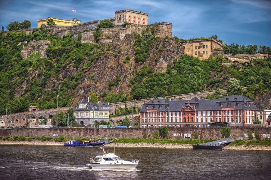 Koblenz: Old Town Tour with the Ehrenbreitstein Fortress - Towering above the Rhine: start at the cable car station