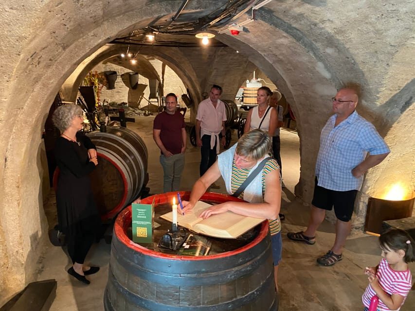 Koblenz: Sektmuseum Histor. Kelllergewölbe incl. 1 Glas Sekt - The grape-to-sekt story: what you learn in the cellar rooms
