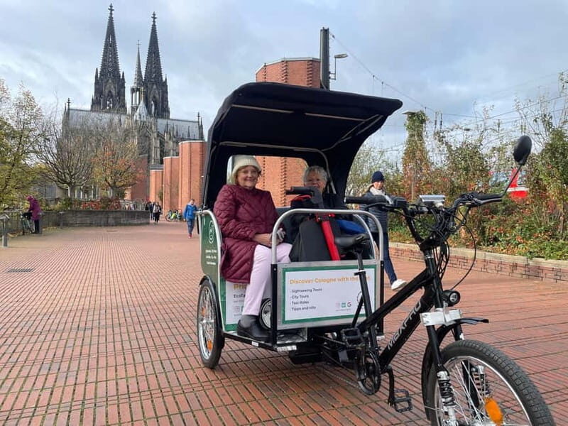 Köln: Sommerliche Rikscha Tour mit Aperol - Summer comfort in Cologne: rickshaw + Aperol Spritz