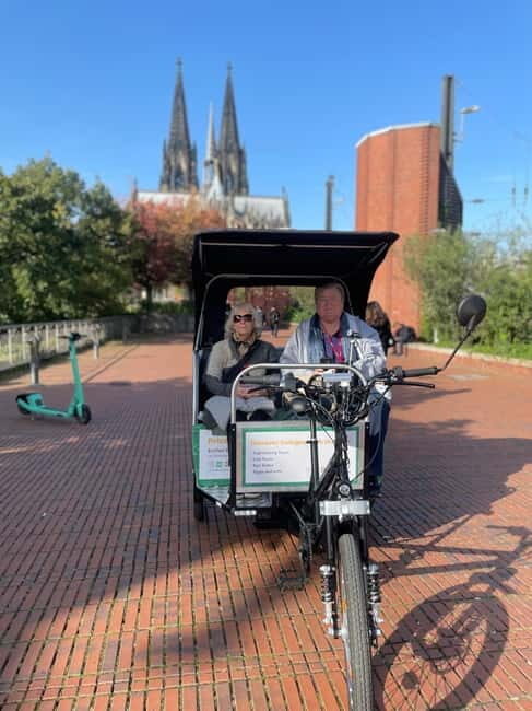 Köln: Sommerliche Rikscha Tour mit Aperol - Weather, weight limits, and who this tour is really for