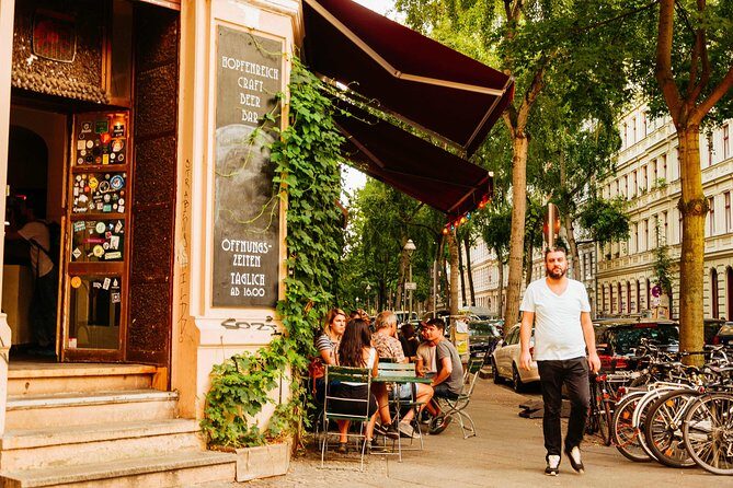 Kreuzberg Berlin: Off the Beaten Track PRIVATE Walking Tour - Stop 1: Kreuzberg’s Counterculture Corners and Courtyard Life