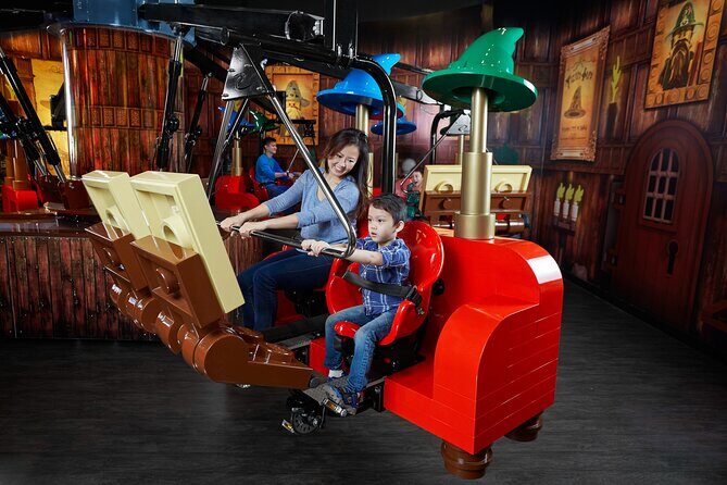 LEGOLAND Discovery Centre in Oberhausen Entrance Ticket - Daily model building workshops: where the best learning happens