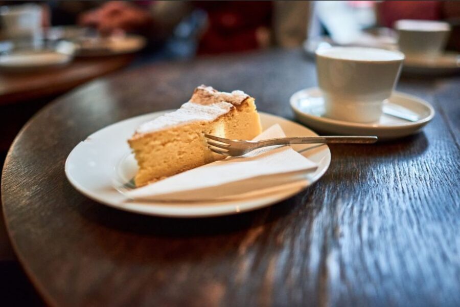 Leipzig: 3 dangerously delicious hours in Eisenbahnstraße - Price and value: is $82 worth 3 hours and 5–6 stops?