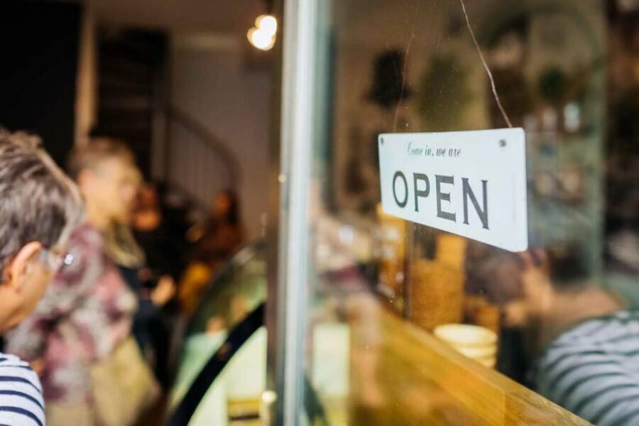 Leipzig: 3-Hour Sightseeing and Food Tour - Guides in German: What the Best Tours Feel Like