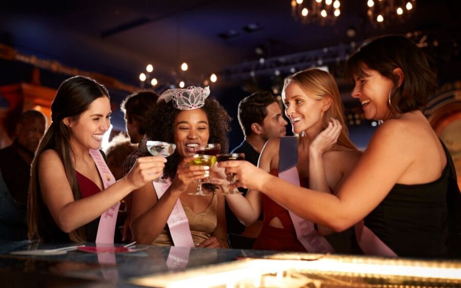 Leipzig: Bar and Club Tour with Free Shots and VIP Entry - How the Night Flows: Four Bars and One Club Without You Getting Lost