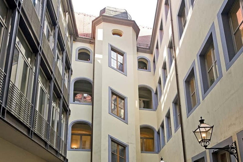 Leipzig: Courtyards, Houses, Trade - Passage Tour in German - What the Guide Style and Ratings Tell You About Quality