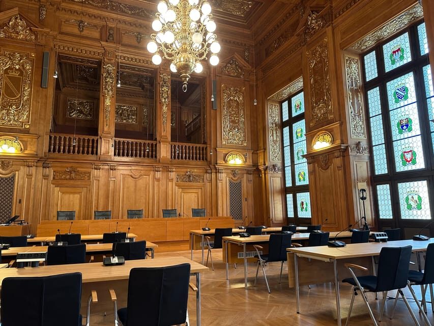 Leipzig: Guided tour of the Federal Administrative Court - Finding your way: Simsonplatz 1 and the main entrance