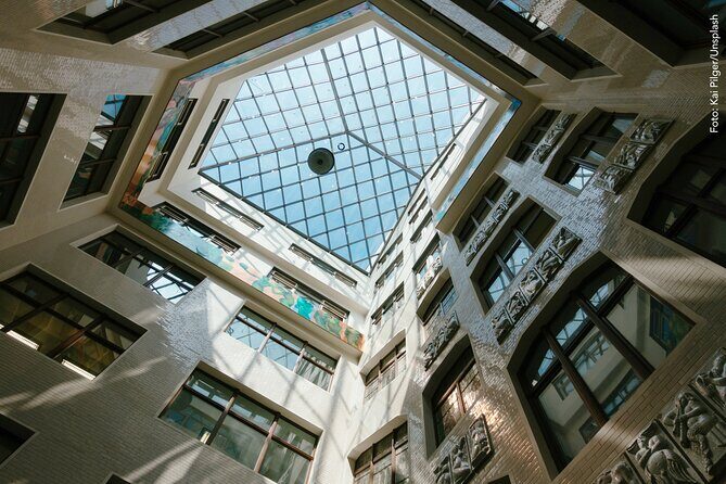 Leipzig : Guided tour with Panorama Tower for a private group - Starting at Stadtgeschichtliches Museum: an easy jump-in to the center