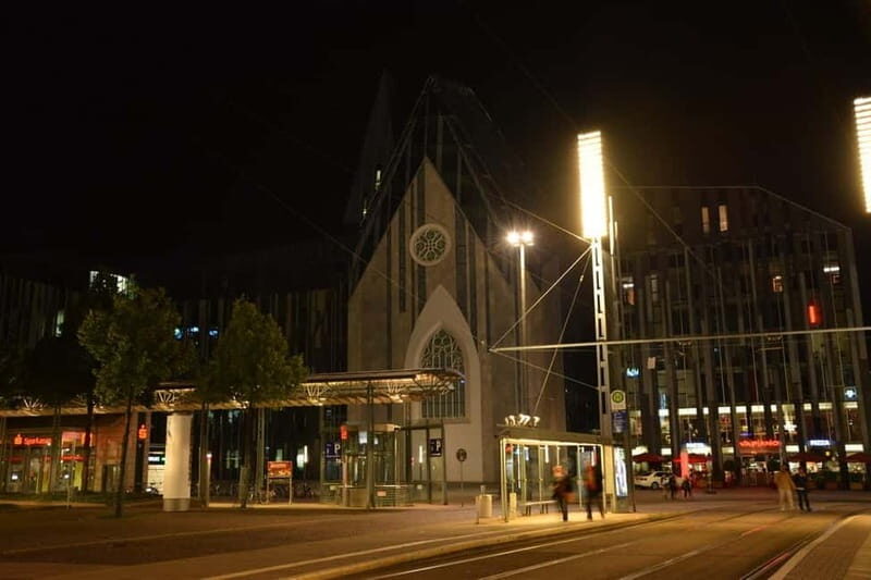 Leipzig Night Watchman 2.0: modern evening tour – entertaining & visually stunning! - Goethe, Alte Börse, and the Old Town Hall: facts with a visual assist