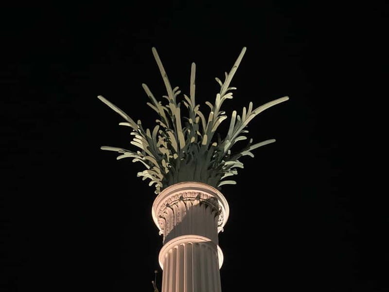 Leipzig Night Watchman 2.0: modern evening tour – entertaining & visually stunning! - Marktplatz Leipzig and Kretschmanns Hof: the story in everyday streets