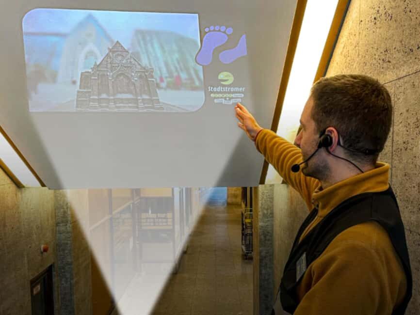 Leipzig: Old Town Tour - innovative & entertaining - Oelßner’s Hof Passage and the Passagen network
